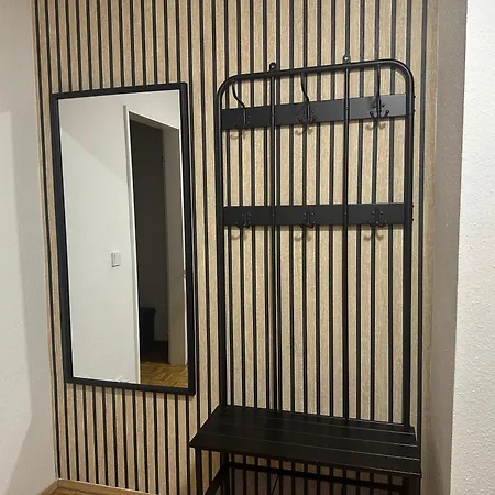 8 At Cathedral Apartament *