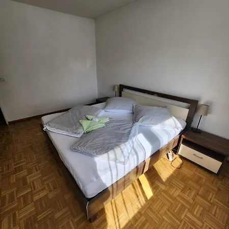 8 At Cathedral Apartamento *